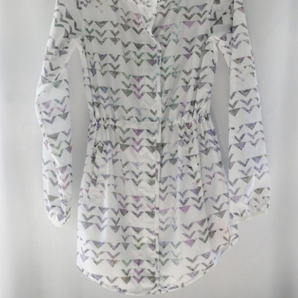 Champion Hooded Jacket Size XS Lightweight Travel Athleisure NWOT Geometric - Picture 6 of 8